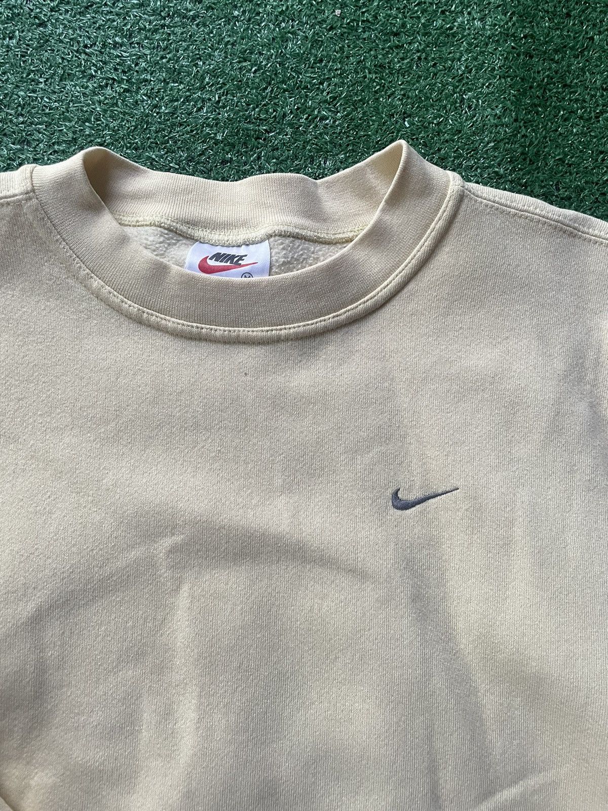 oversized nike vintage sweater