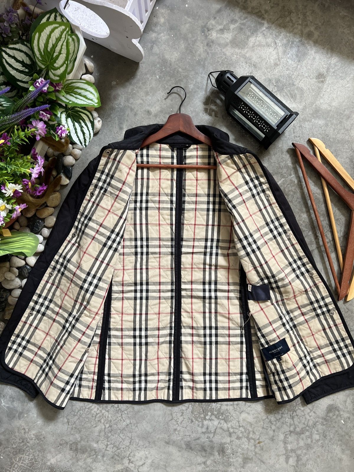 Burberry × Vintage Vintage Burberry Quilted Jacket Size US M / EU 48-50 / 2 - 1 Thumbnail