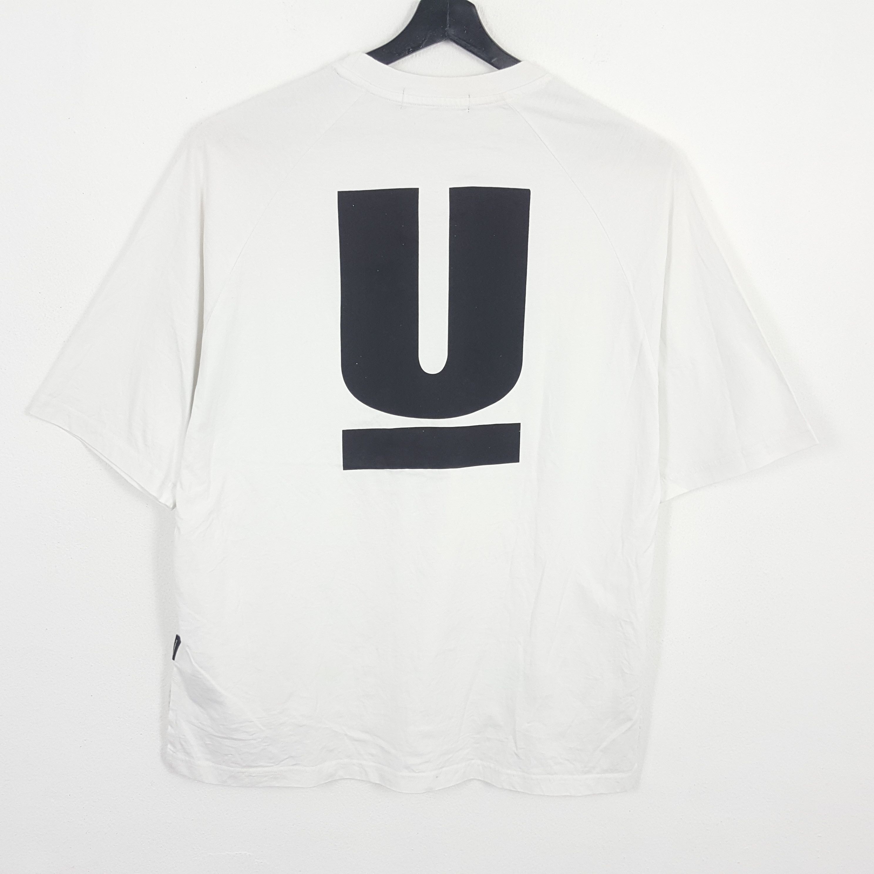 GU × Undercover GU X UNDERCOVER Japanese Brand Custom Big Logo Tshirt Size US XL / EU 56 / 4 - 1 Thumbnail