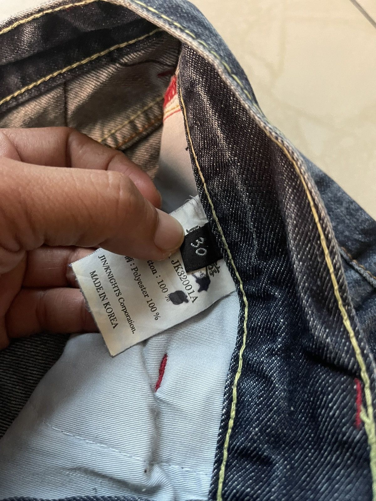 Japanese Brand JIN KNIGHT JAPAN SCRIPT SAKURA DESIGN DENIM JEANS KARAKURI Size US 30 / EU 46 - 7 Thumbnail