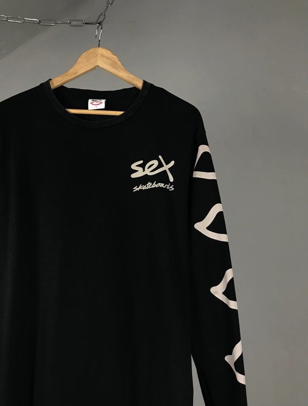 Sex Skateboards × Welcome Skateboards Sex Skateboards streetwear overprinted longsleeve Size US S / EU 44-46 / 1 - 2 Thumbnail