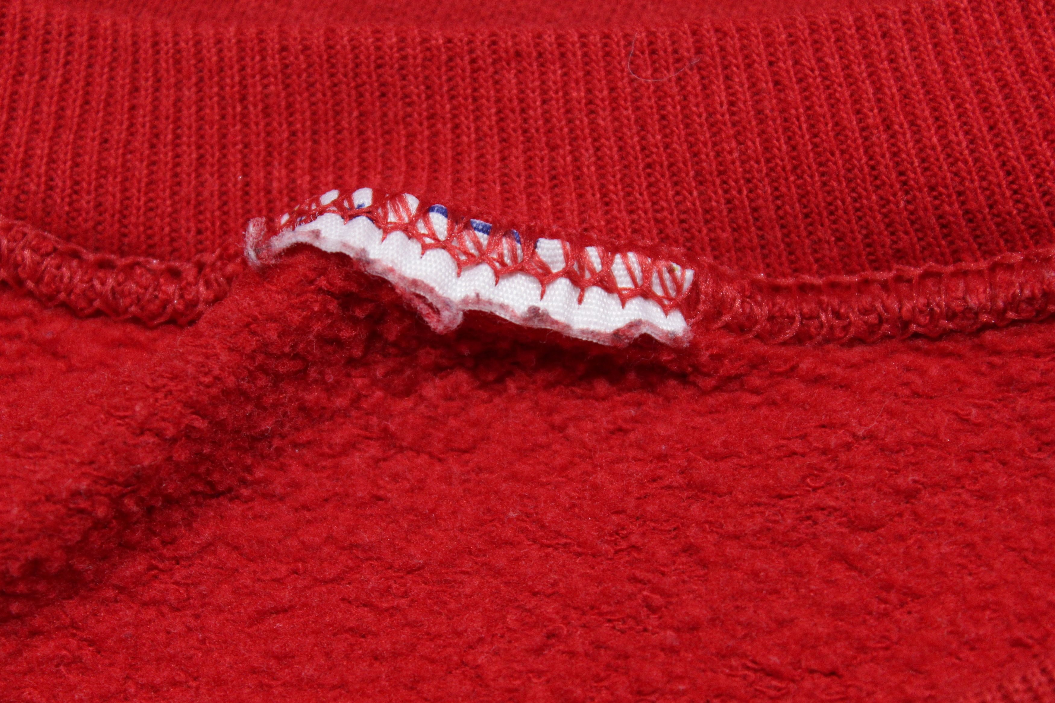 Vintage 1999 Rose Bowl Wisconsin Badgers Big Logo Sweatshirt Size US L / EU 52-54 / 3 - 10 Thumbnail