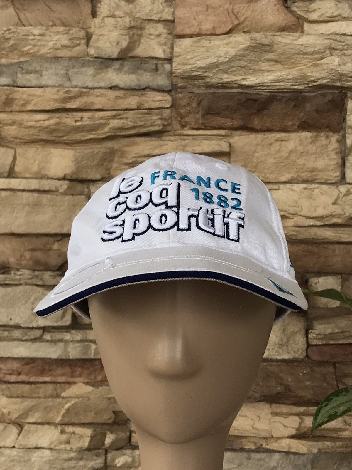 Le Coq Sportif Vintage Le Coq Sportif France 1882 Size ONE SIZE - 1 Thumbnail
