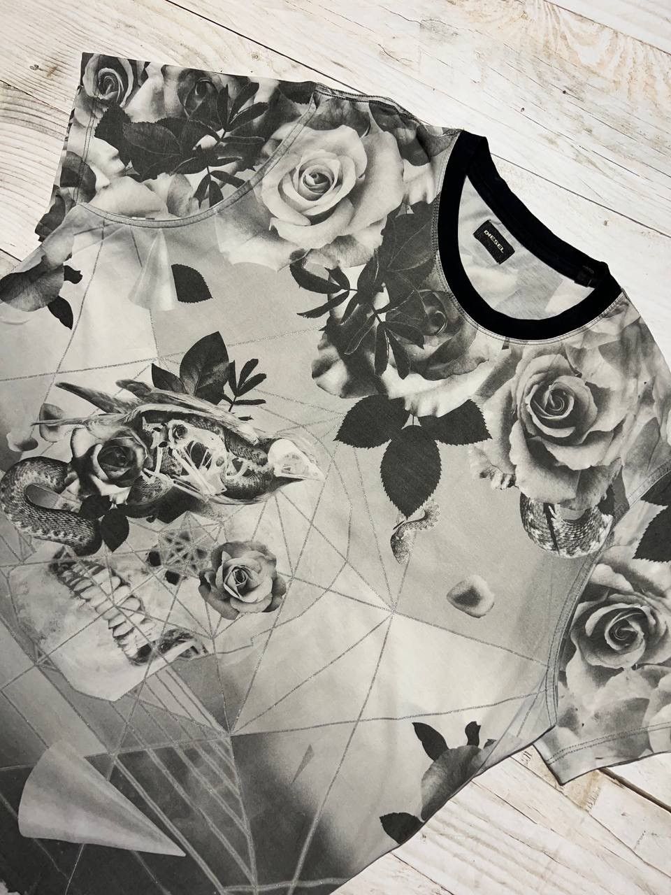 Diesel Diesel T-Shirt Skull Flower Snake AOP Y2K Size US XL / EU 56 / 4 - 2 Thumbnail