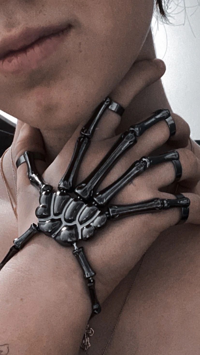 Other Punk Hand Skeleton Size ONE SIZE - 4 Thumbnail