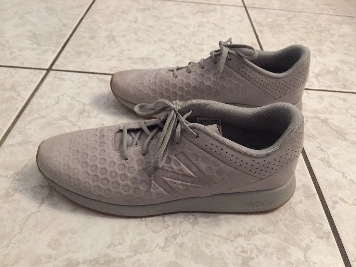 New Balance Visaro Low Size US 10.5 / EU 43-44 - 2 Thumbnail