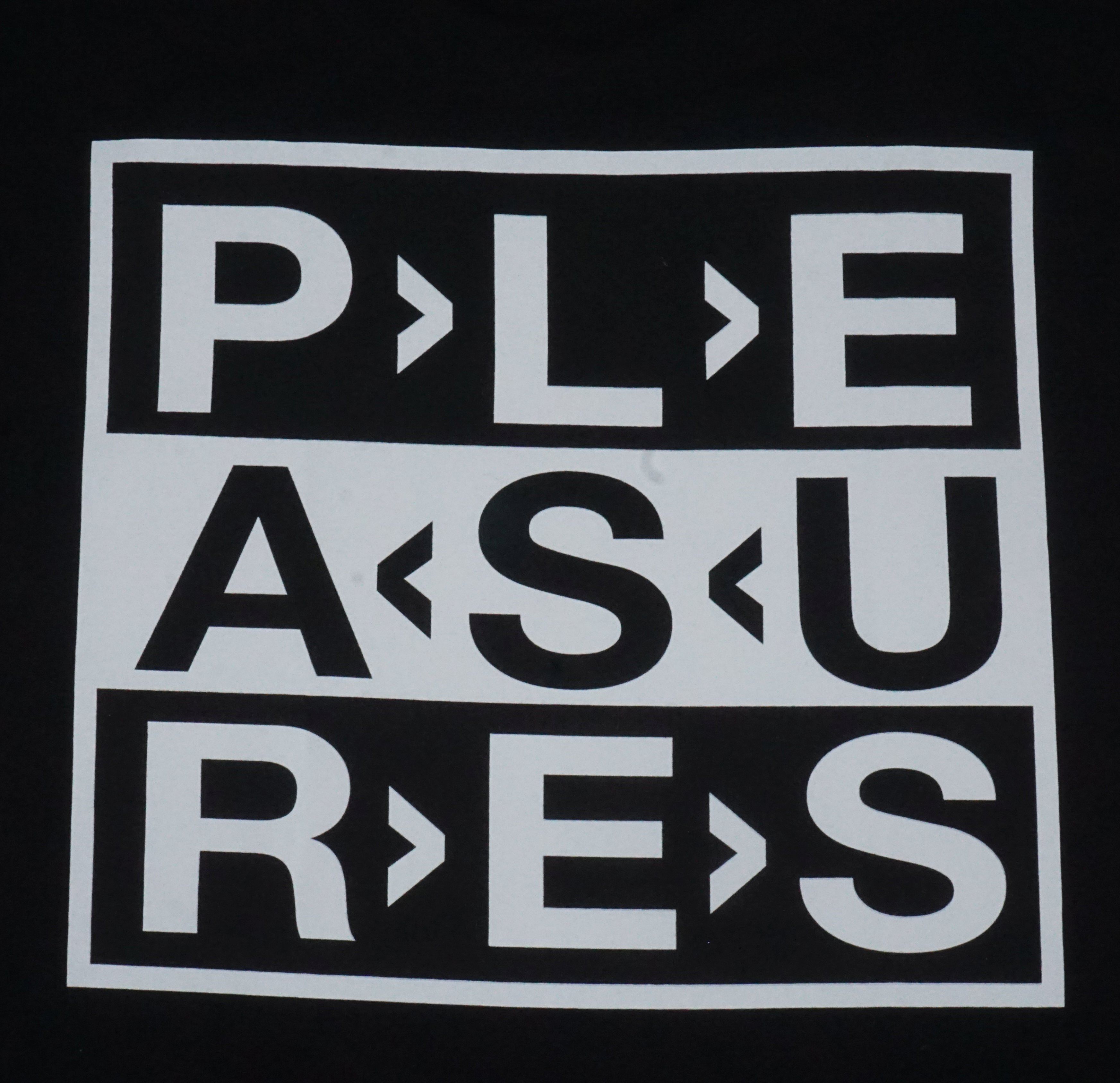 Pleasures Pleasures Fragile Box Logo Tshirt NEW WITH TAGS Size US M / EU 48-50 / 2 - 7 Thumbnail