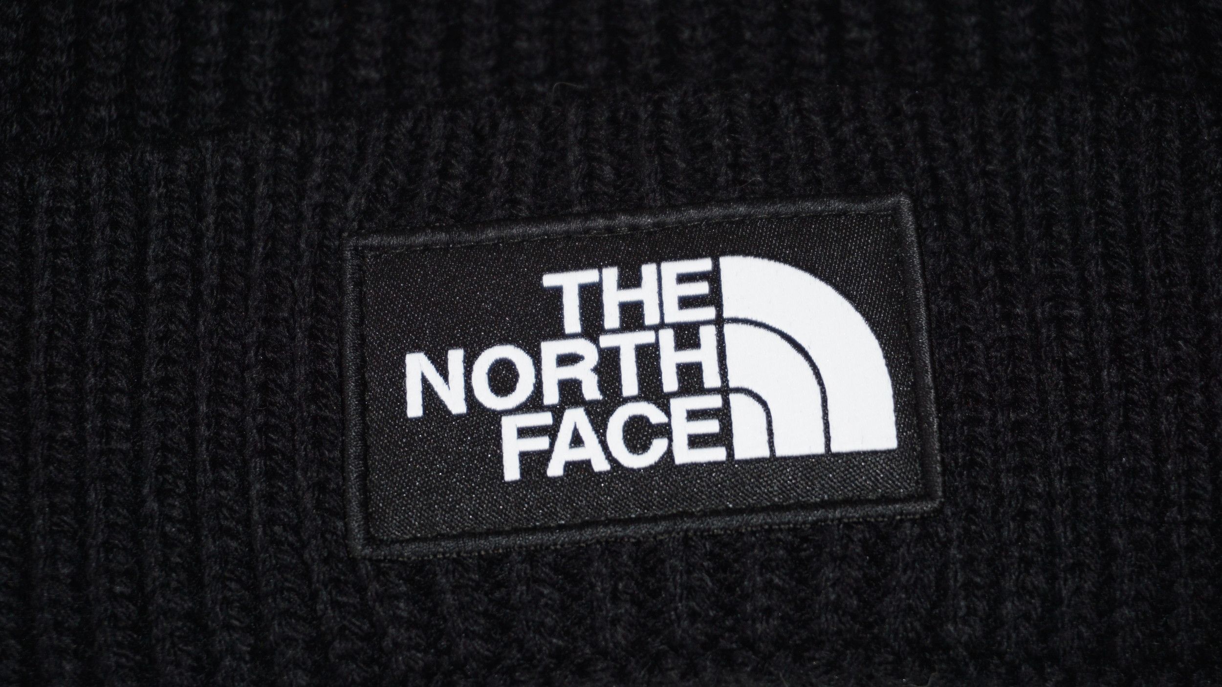 The North Face The North Face Big Logo Cuffed Beanie Black NEW WITH TAGS Size ONE SIZE - 4 Thumbnail