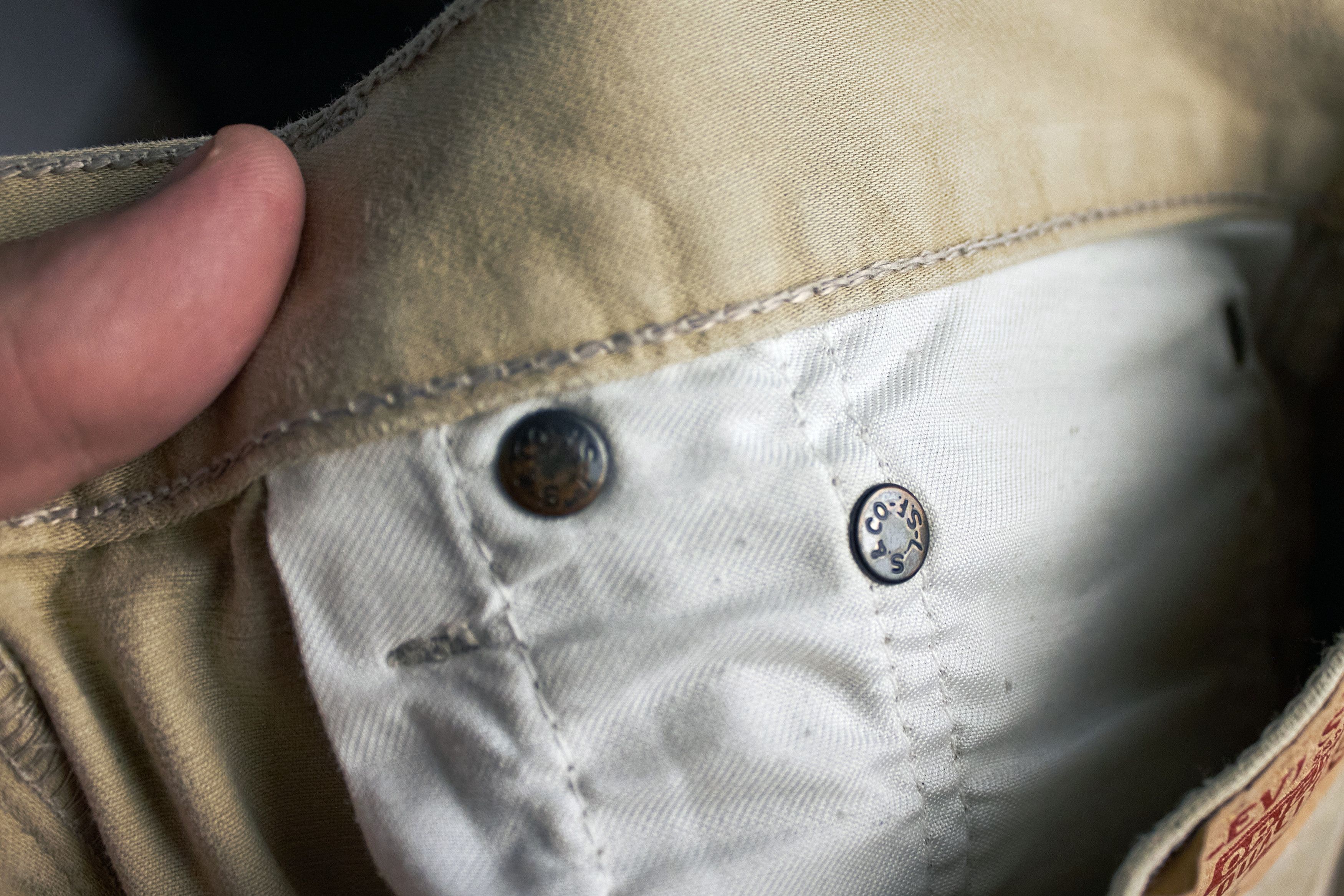 Levi's Vintage Levi's Men's Beige Jeans, Casual Pants Y2K Size US 34 / EU 50 - 15 Thumbnail