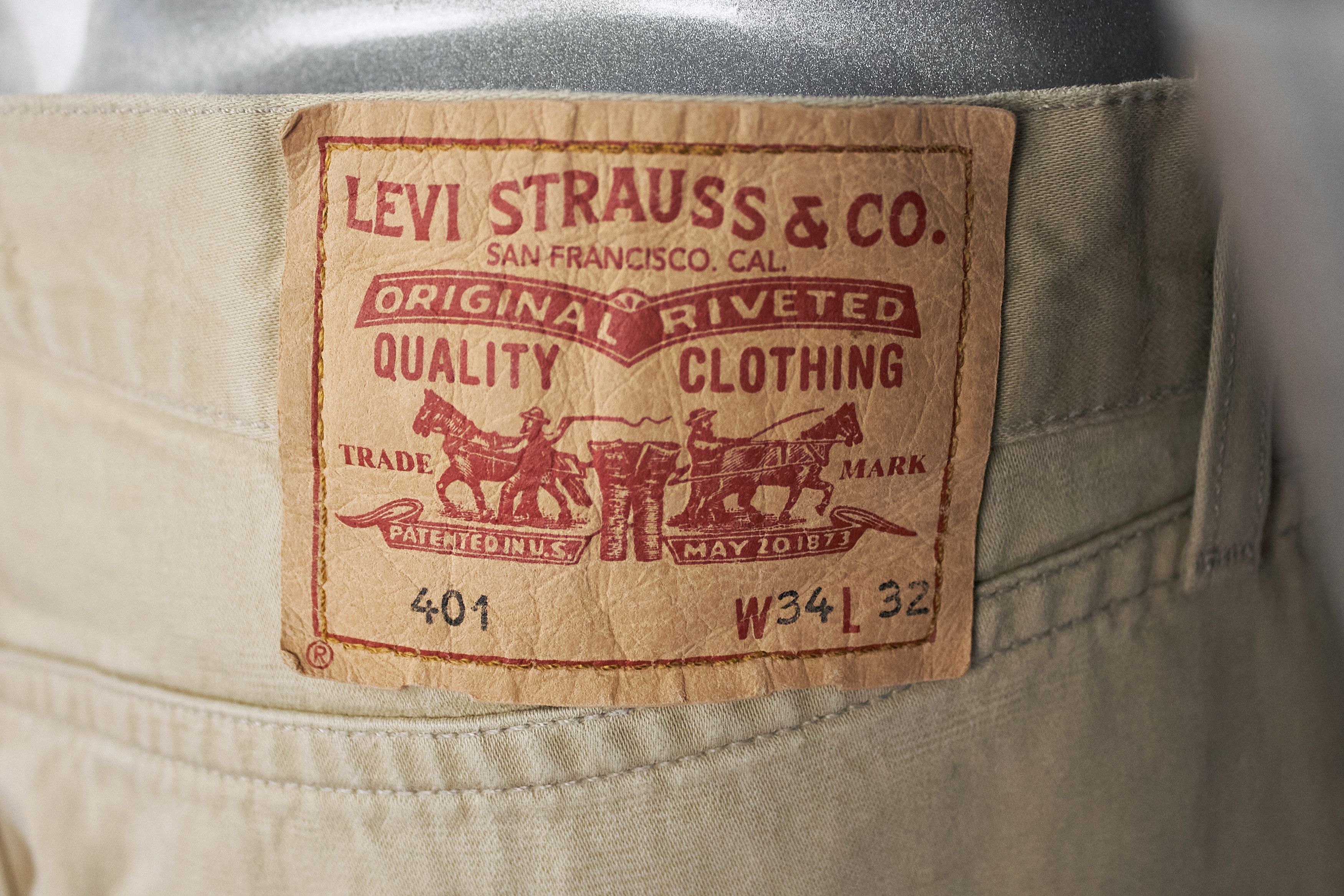 Levi's Vintage Levi's Men's Beige Jeans, Casual Pants Y2K Size US 34 / EU 50 - 11 Thumbnail