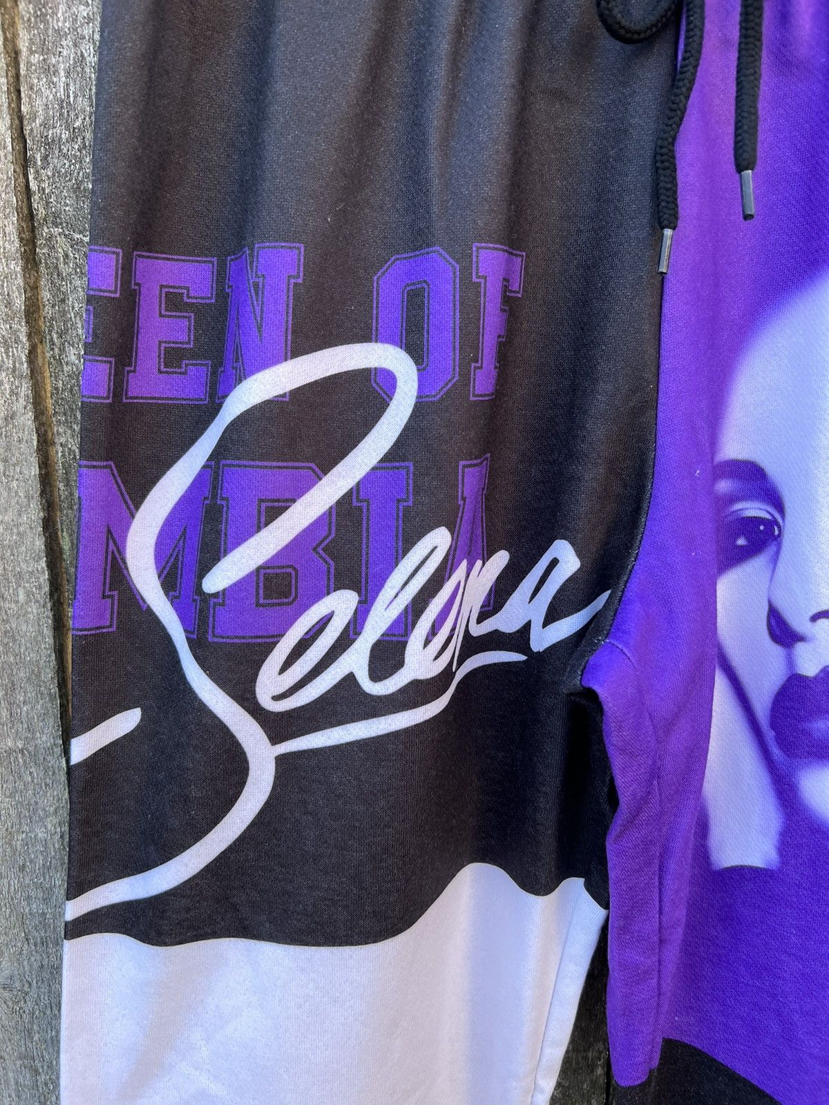 Band Tees Official Selena “Queen Of Cumbia”sweatpants joggers small Size 28" / US 6 / IT 42 - 4 Thumbnail