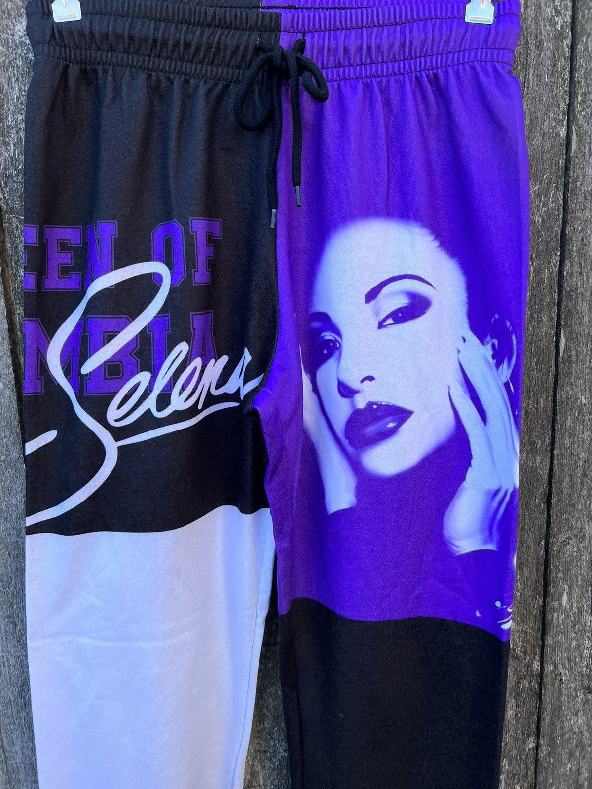 Band Tees Official Selena “Queen Of Cumbia”sweatpants joggers small Size 28" / US 6 / IT 42 - 2 Thumbnail