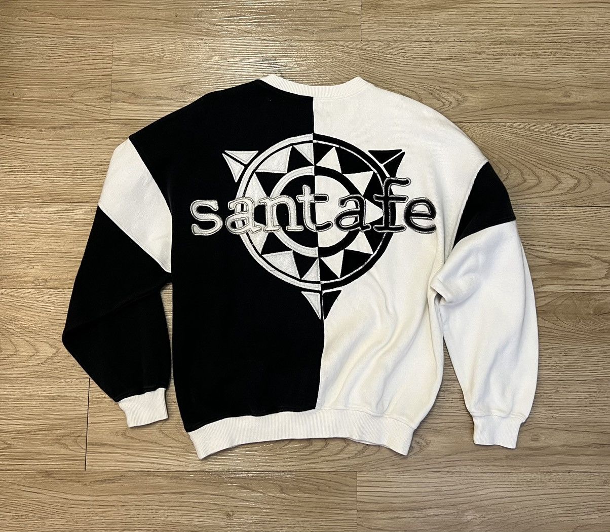 Japanese Brand Vintage Santafe Embroidery Sweatshirt Size US L / EU 52-54 / 3 - 1 Thumbnail