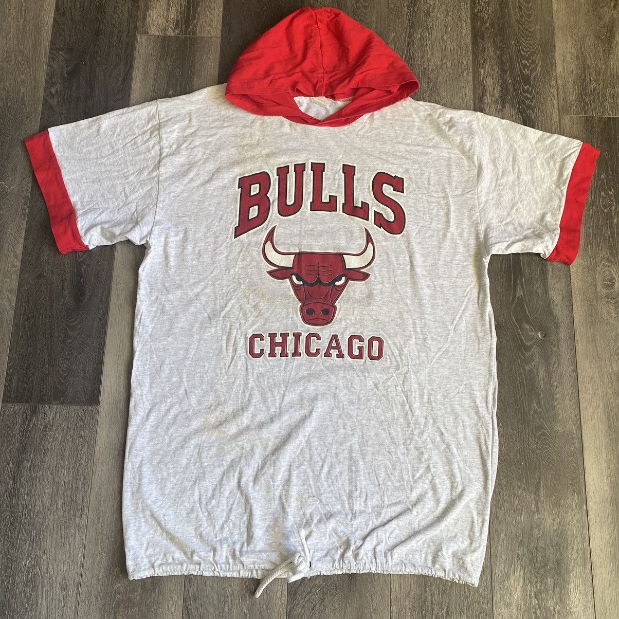 NBA Vintage 1990s NBA Chicago Bulls T Shirt and Shorts Bundle XL Size US XL / EU 56 / 4 - 2 Thumbnail