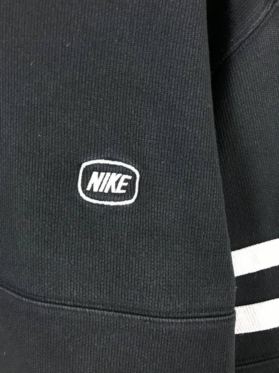 Nike Nike swoosh streetwear vintage sweatshirt Size US L / EU 52-54 / 3 - 3 Thumbnail