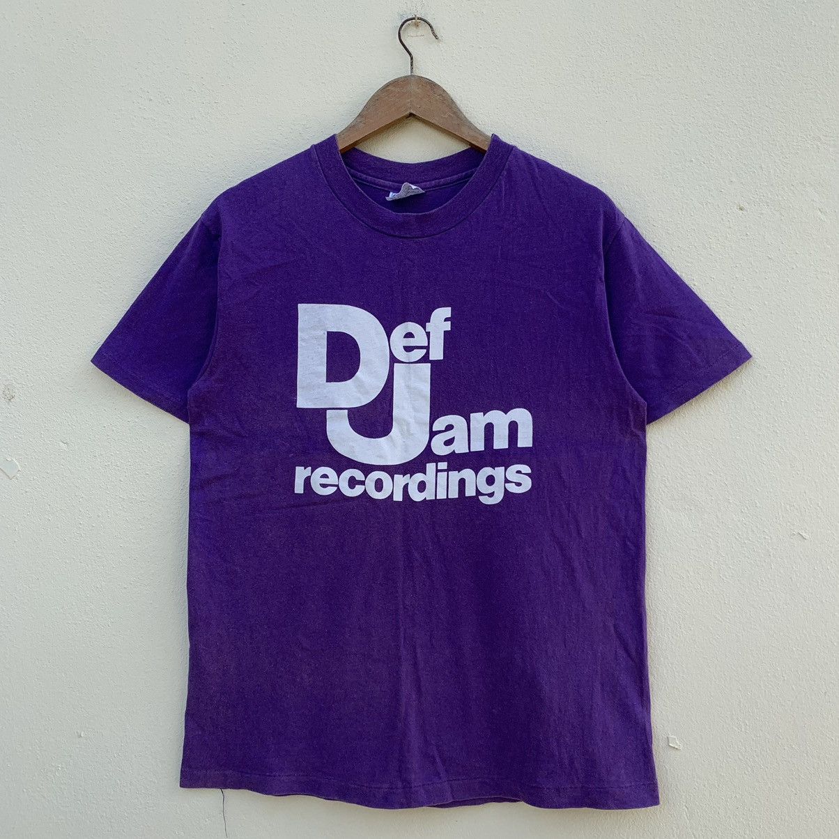 Rap Tees Vintage DEF JAM RECORDINGS HIP HOP LABEL PURPLE T-shirt Size US L / EU 52-54 / 3 - 1 Thumbnail