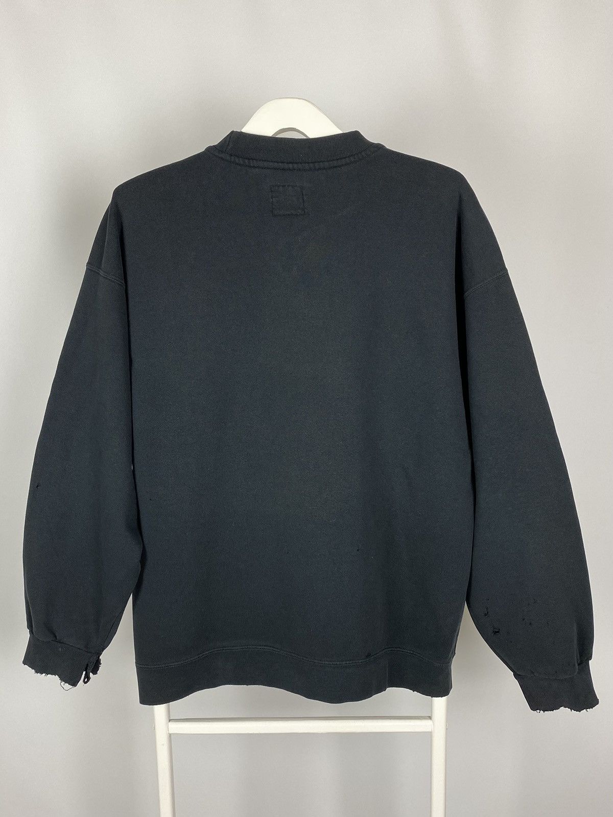Nike 1990’s Vintage Distressed Nike Logo Big Swoosh Sweatshirt Size US L / EU 52-54 / 3 - 9 Thumbnail