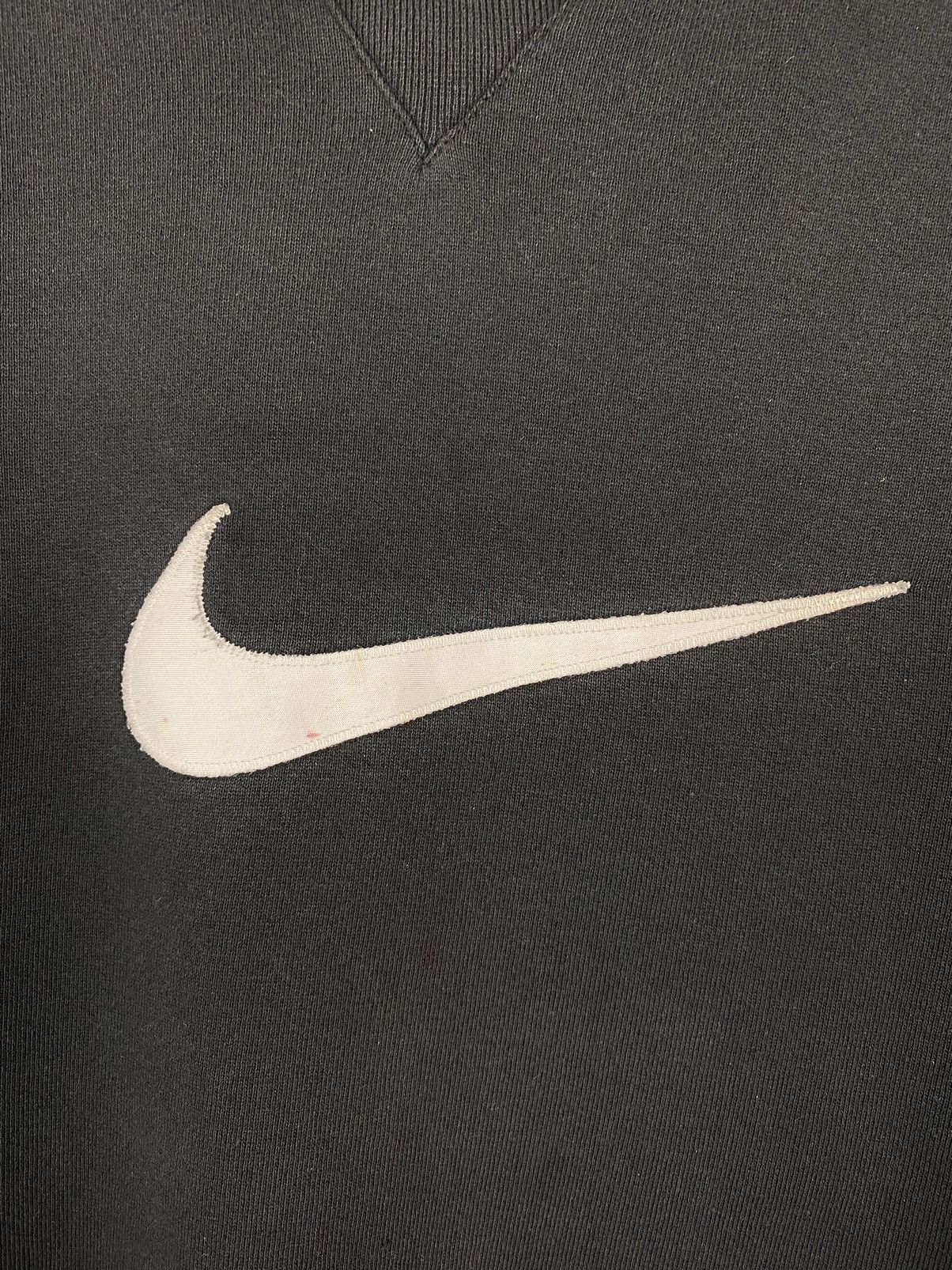 Nike 1990’s Vintage Distressed Nike Logo Big Swoosh Sweatshirt Size US L / EU 52-54 / 3 - 4 Thumbnail
