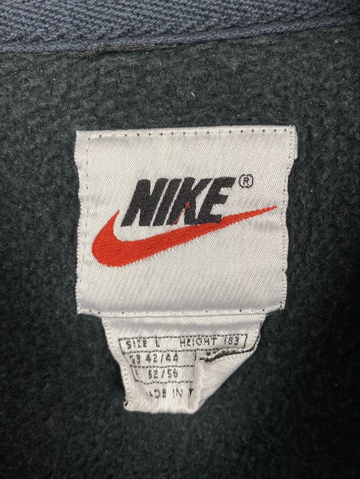Nike 1990’s Vintage Distressed Nike Logo Big Swoosh Sweatshirt Size US L / EU 52-54 / 3 - 3 Thumbnail