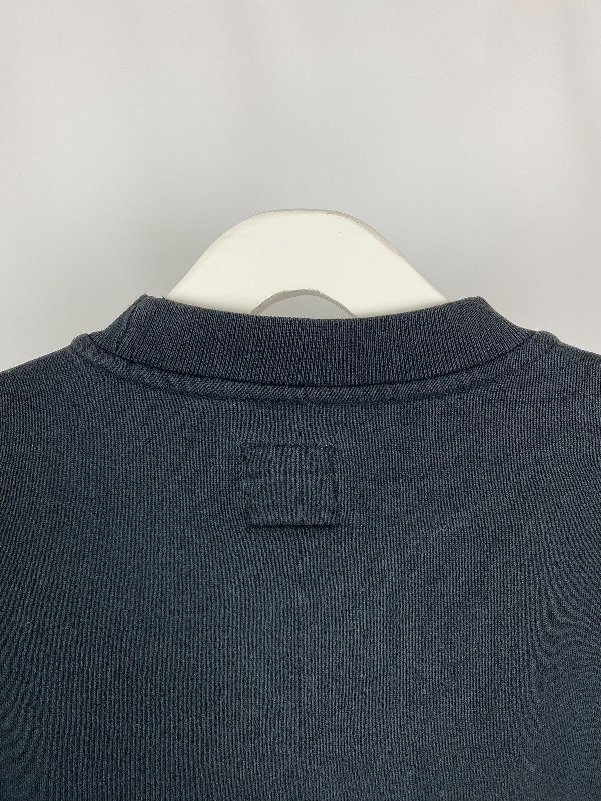 Nike 1990’s Vintage Distressed Nike Logo Big Swoosh Sweatshirt Size US L / EU 52-54 / 3 - 8 Thumbnail