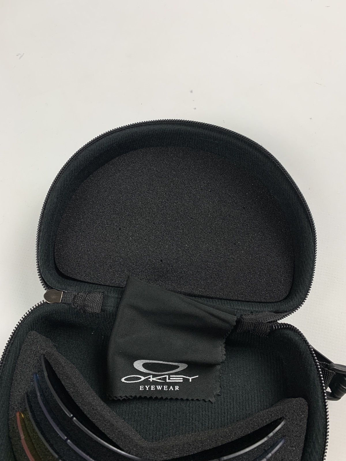 Oakley Vintage Oakley Case With Lenses For Sunglasses Size ONE SIZE - 15 Thumbnail