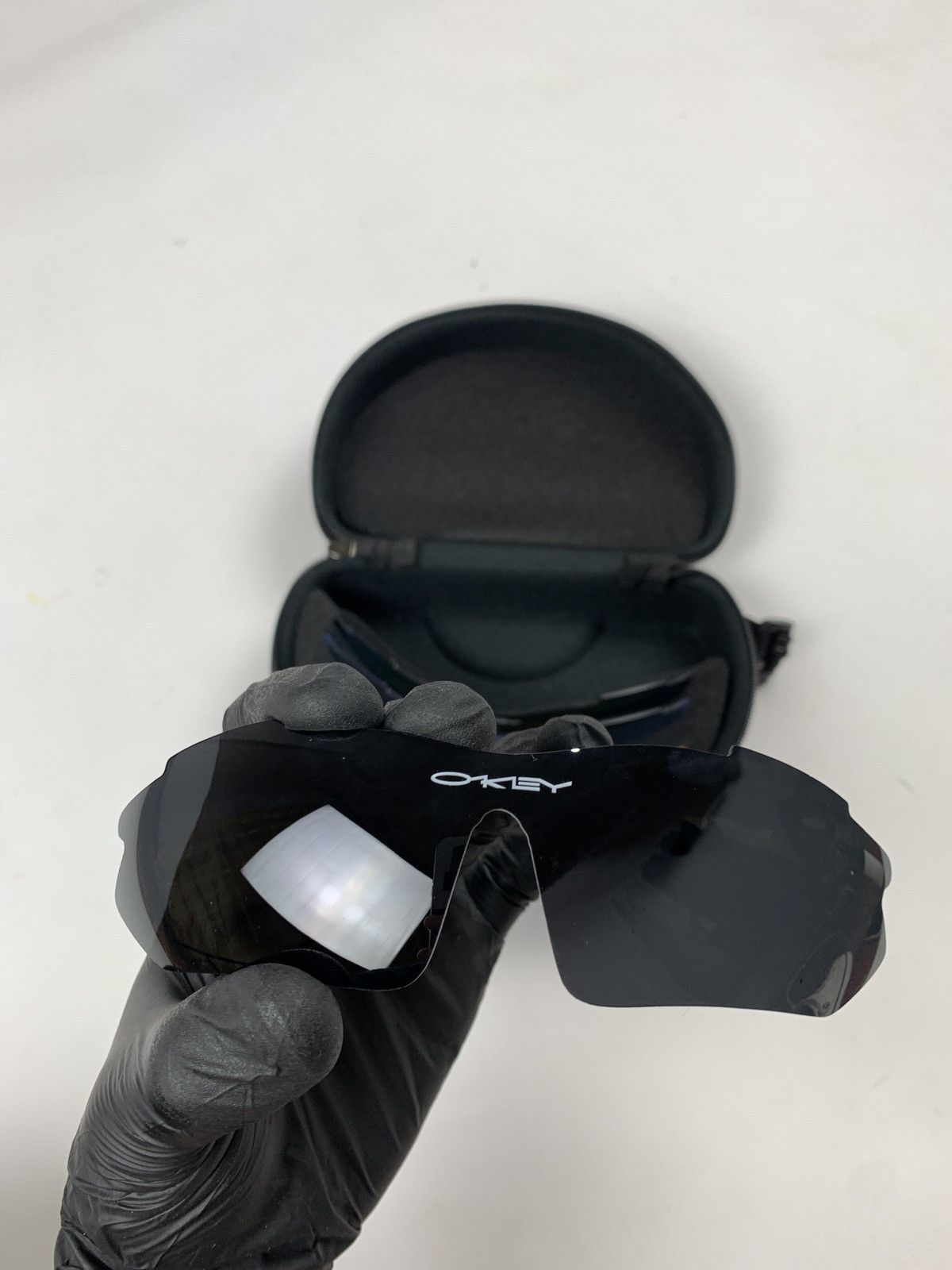 Oakley Vintage Oakley Case With Lenses For Sunglasses Size ONE SIZE - 11 Thumbnail
