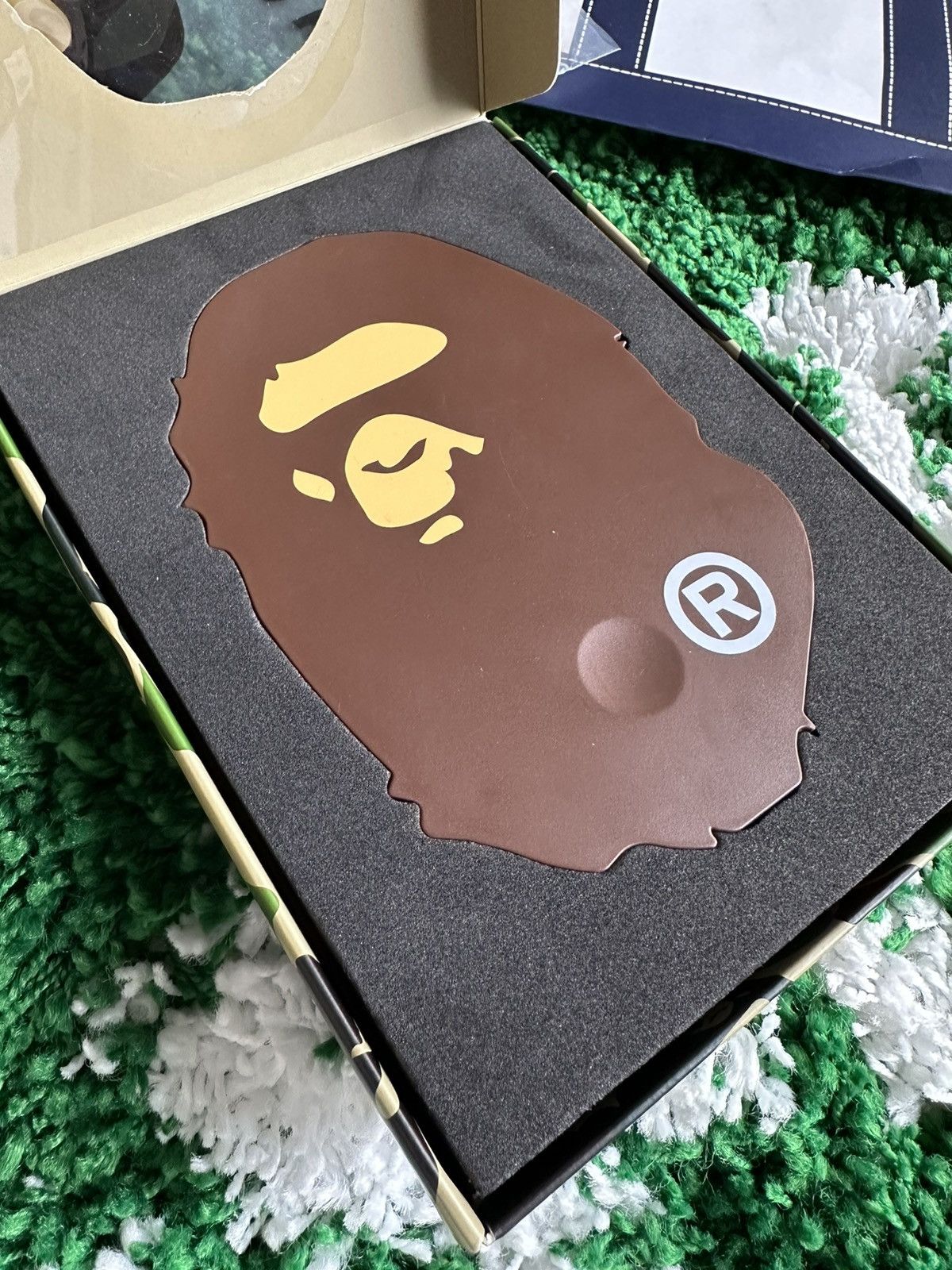 Bape Bape Wireless Charging Pad +Watch Dock Ape Head Charger. Size ONE SIZE - 6 Thumbnail