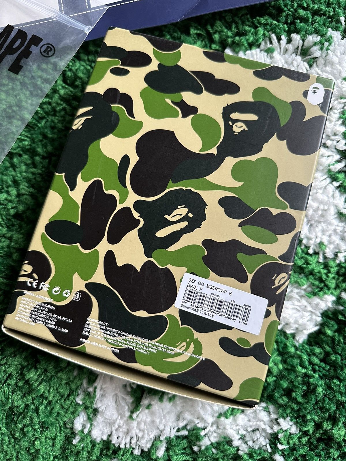 Bape Bape Wireless Charging Pad +Watch Dock Ape Head Charger. Size ONE SIZE - 4 Thumbnail