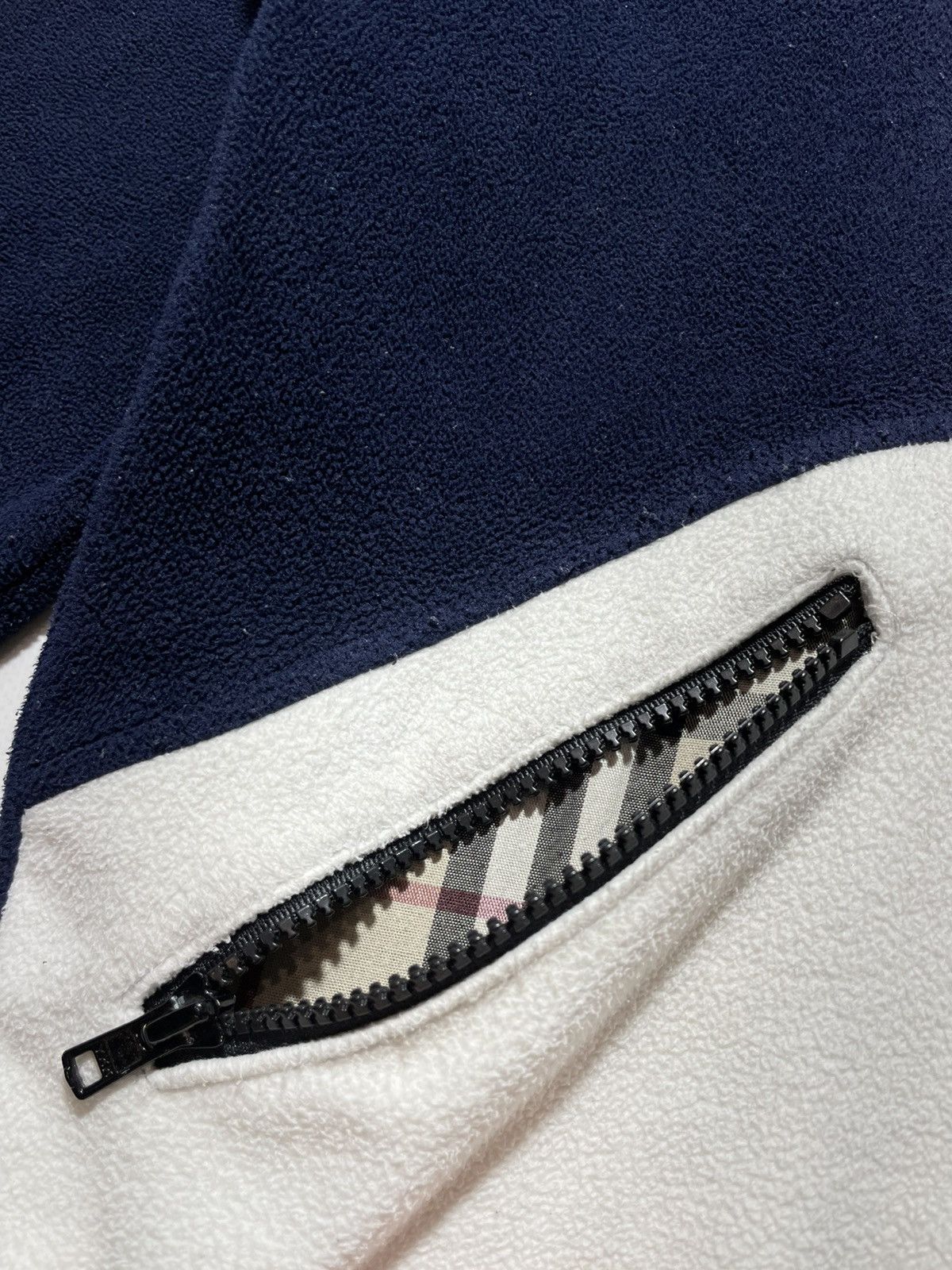 Burberry Vintage Women’s Burberry Fleece Zip Hoodie Size XL / US 12-14 / IT 48-50 - 11 Thumbnail