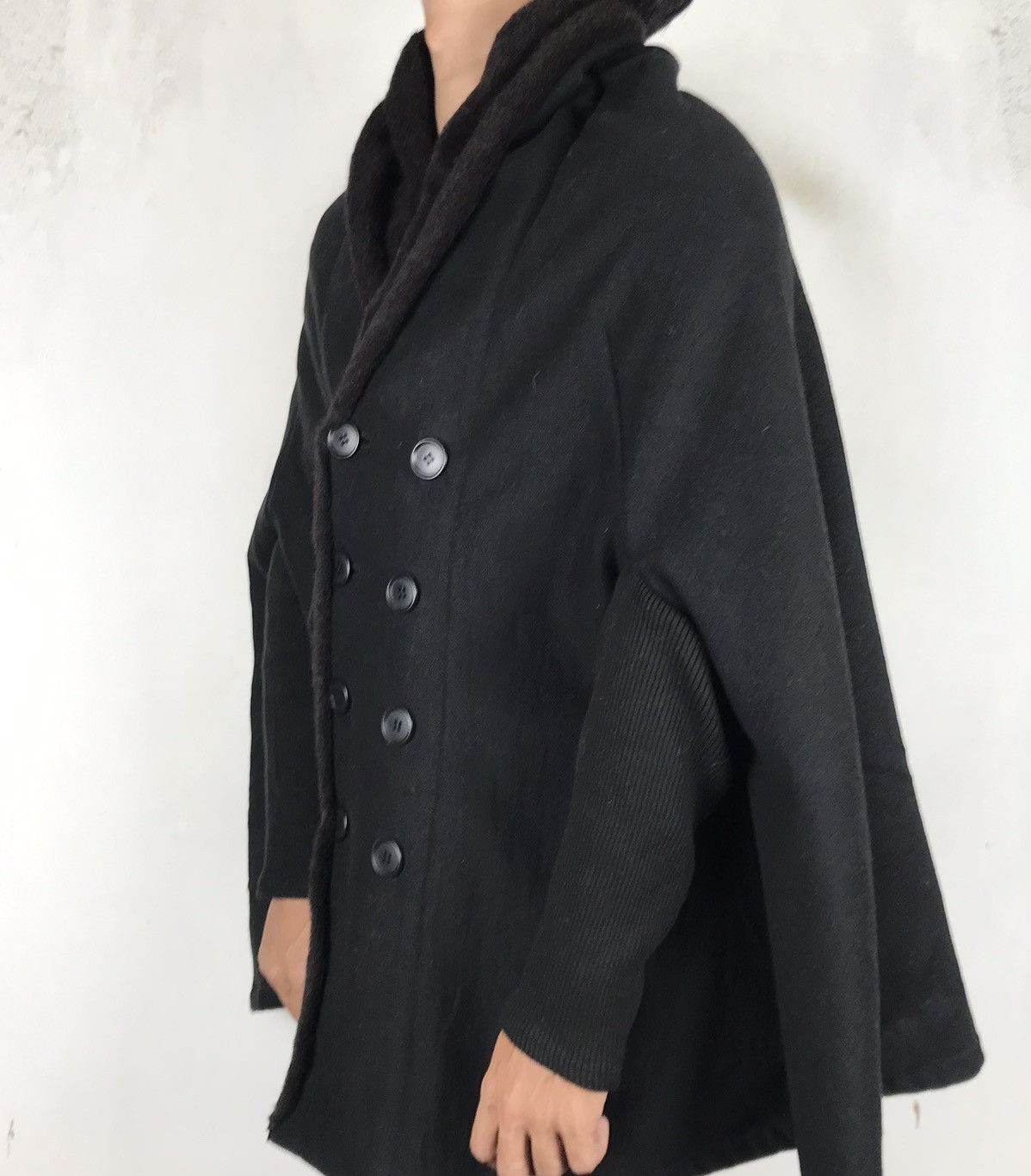 Designer × Limi Feu × Yohji Yamamoto 🔥Limi Feu Yohji Yamamoto Wool Rib Acrylic Poncho Size S / US 4 / IT 40 - 2 Thumbnail