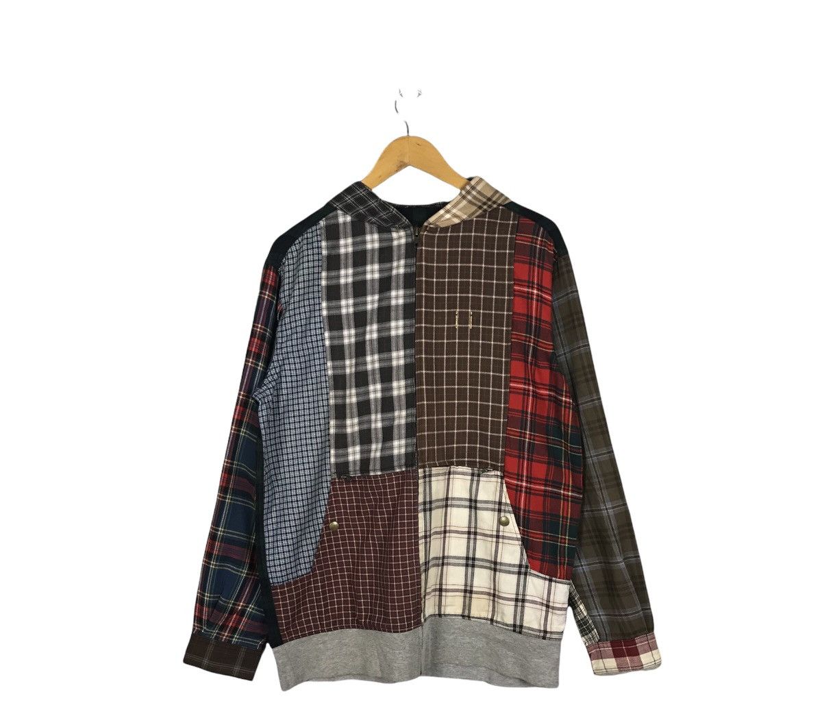 Japanese Brand Japanese Brand Tribal Graphic NEEDLE Size US M / EU 48-50 / 2 - 1 Thumbnail