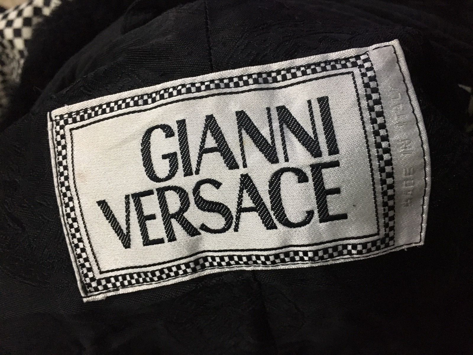Gianni Valentino × Versace GIANNI VERSACE NEED TO REPLACE BUTTON Size US M / EU 48-50 / 2 - 6 Thumbnail