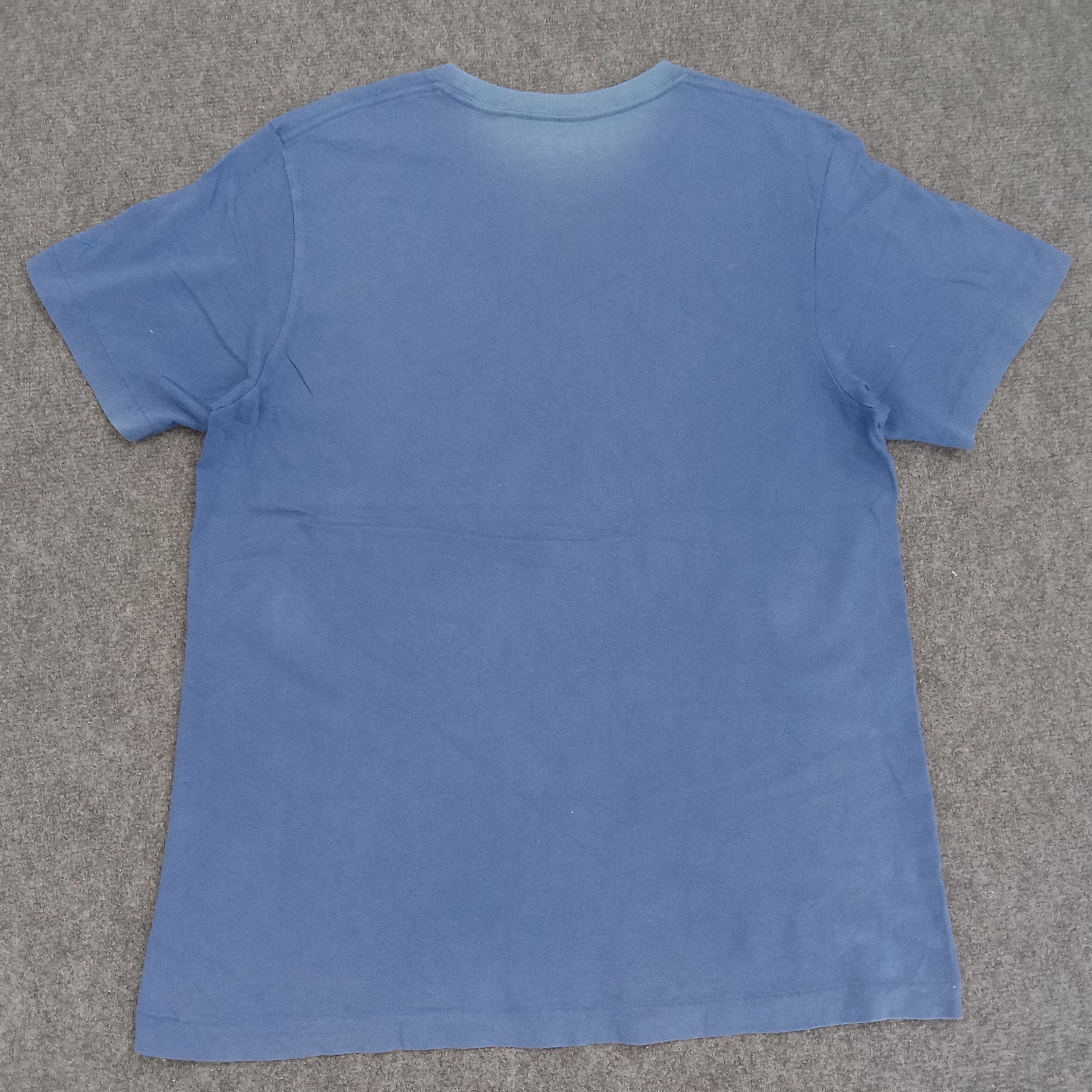 Kaws × Uniqlo × Vintage KAWS x Japanese Brand Logo Tshirt Size US M / EU 48-50 / 2 - 3 Thumbnail