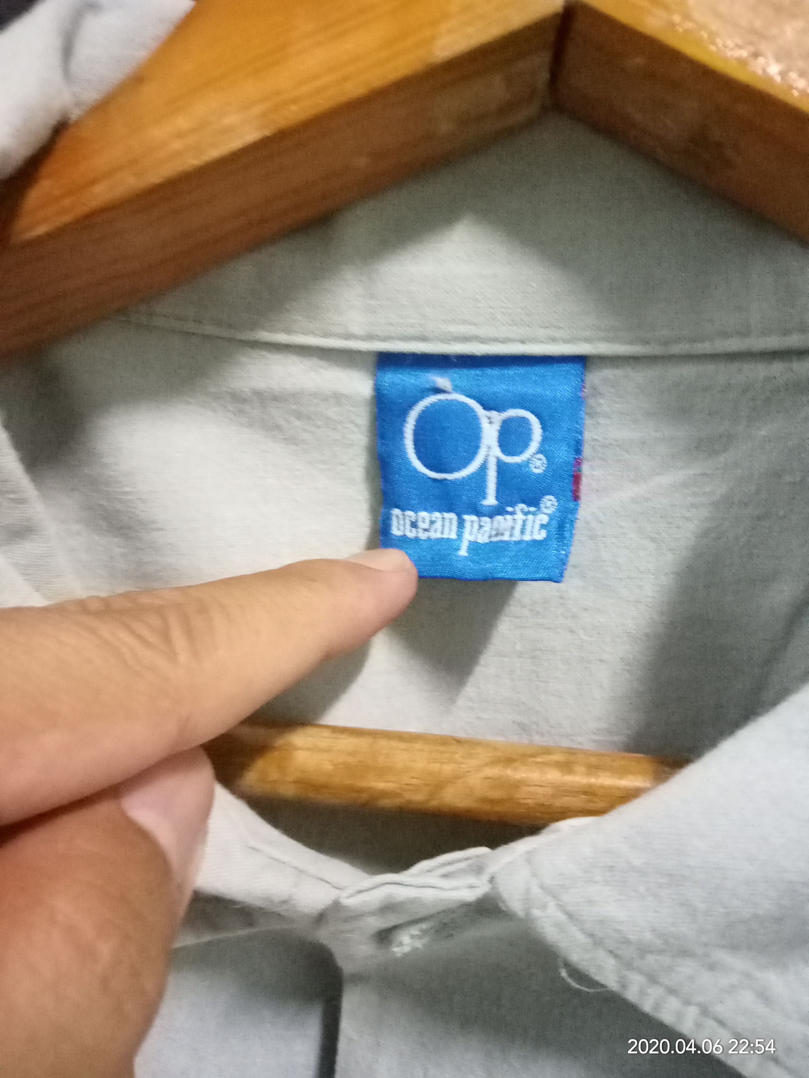 Ocean Pacific 80s Ocean Pacific 1987 Surfing Shirts single pocket Size US L / EU 52-54 / 3 - 6 Thumbnail