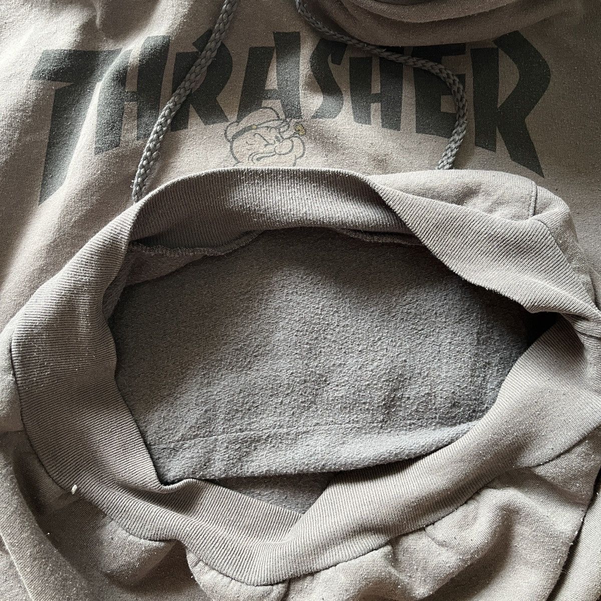 Cartoon Network × Thrasher × Vintage Vintage Thrasher X Popeye Skateboard Hoodie Size US M / EU 48-50 / 2 - 16 Thumbnail