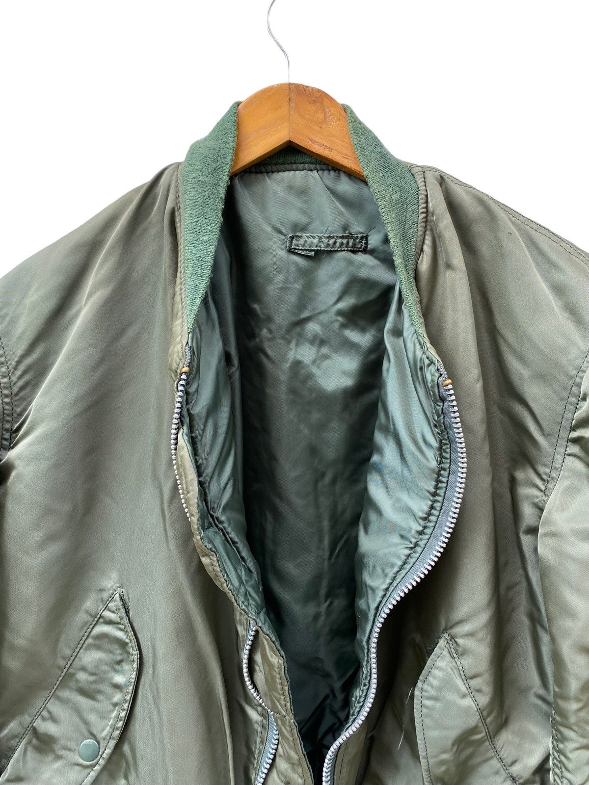 Alpha Industries × Vintage Vintage U.S.A Alpha Military Bomber Jacket nice designer Size US L / EU 52-54 / 3 - 9 Thumbnail