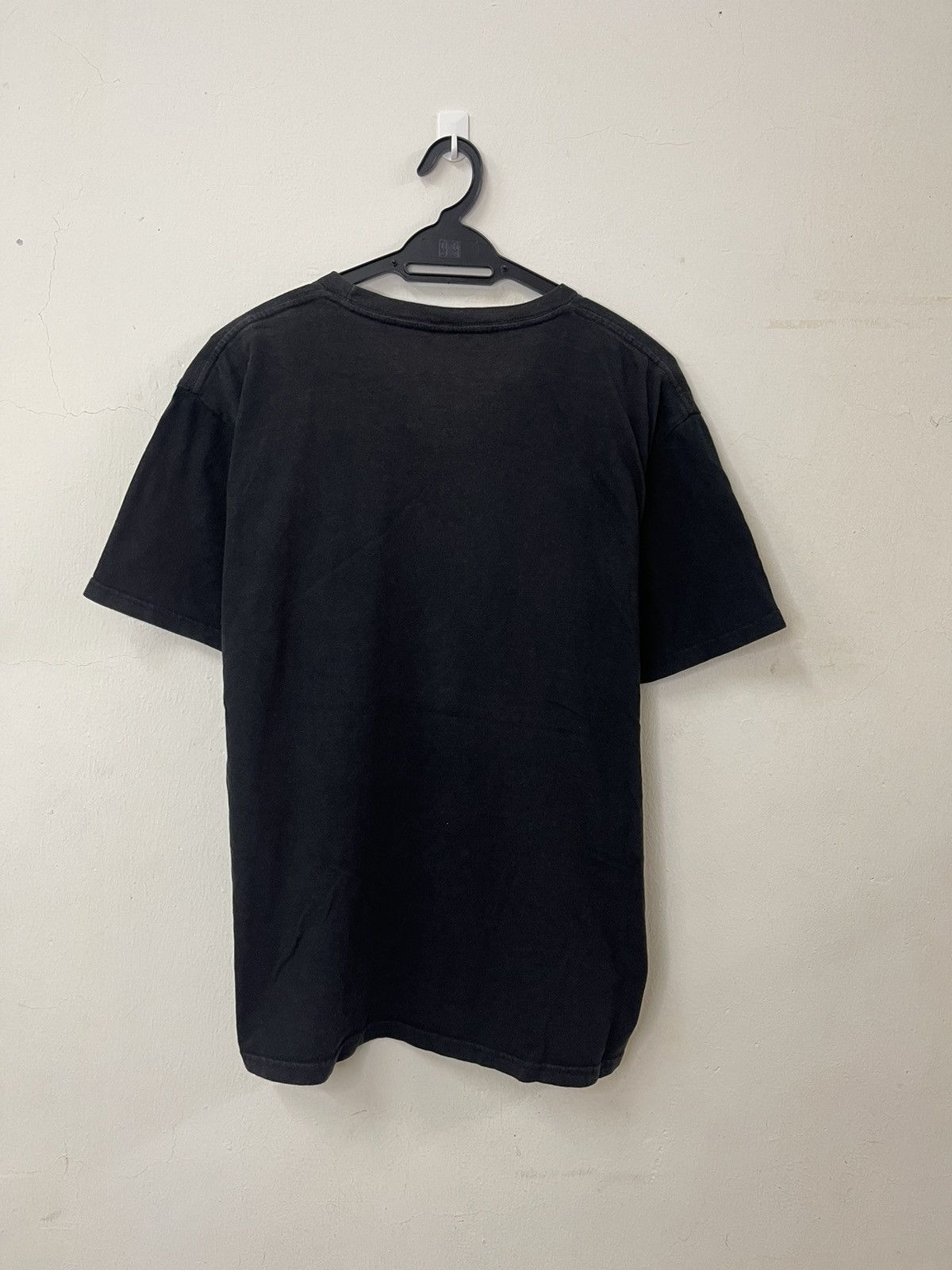 Anime × Japanese Brand × Vintage Vintage ATTACK ON TITAN Colossus Titan Japanese Tshirt Size US L / EU 52-54 / 3 - 6 Thumbnail