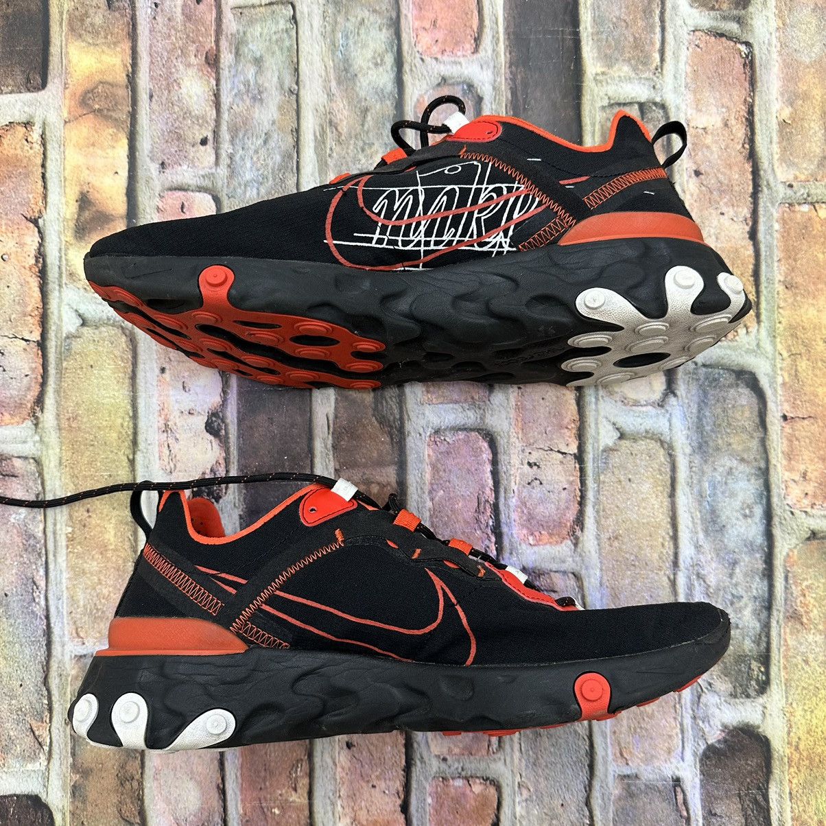 React Element 55 “Script Swoosh” 2019