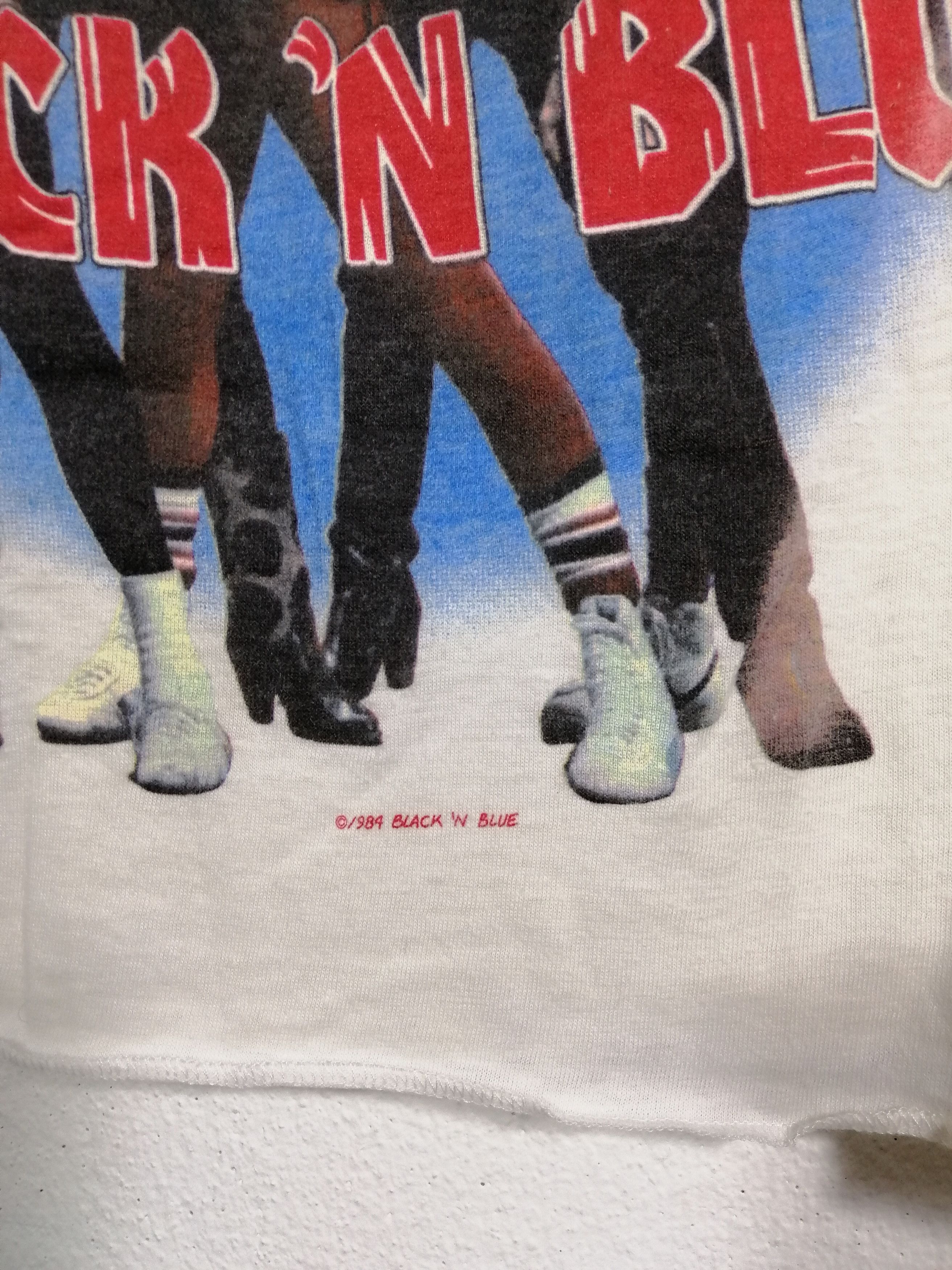 Band Tees × Vintage BLACK N BLUE TOUR 1984 Size US M / EU 48-50 / 2 - 8 Thumbnail