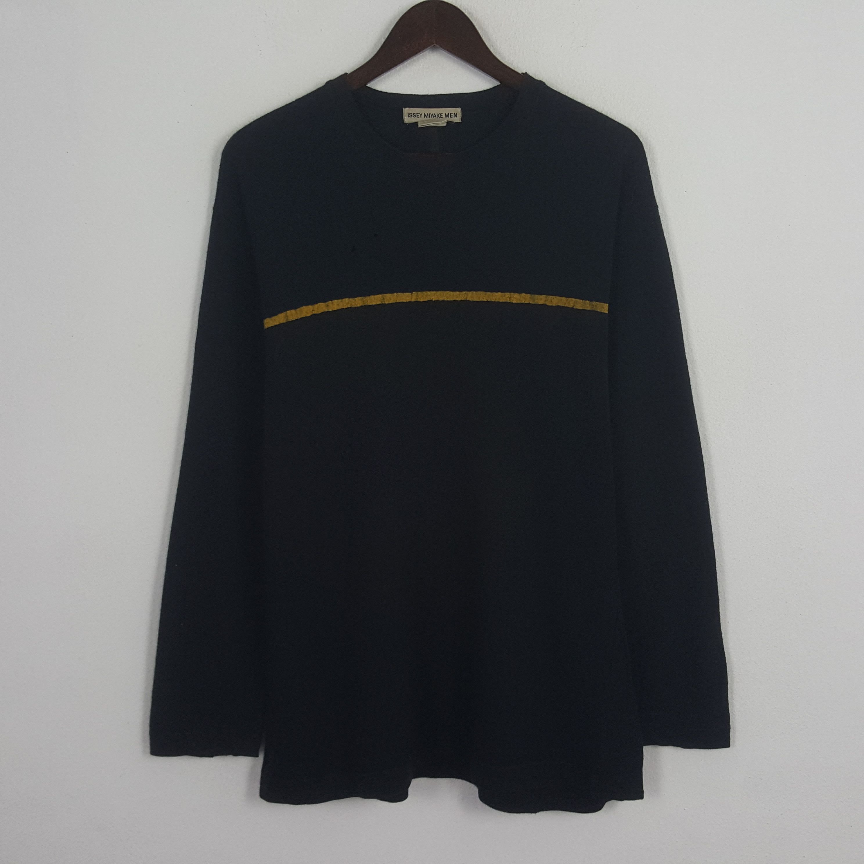 Vintage Issey Miyake Men Nice Design Tshirt