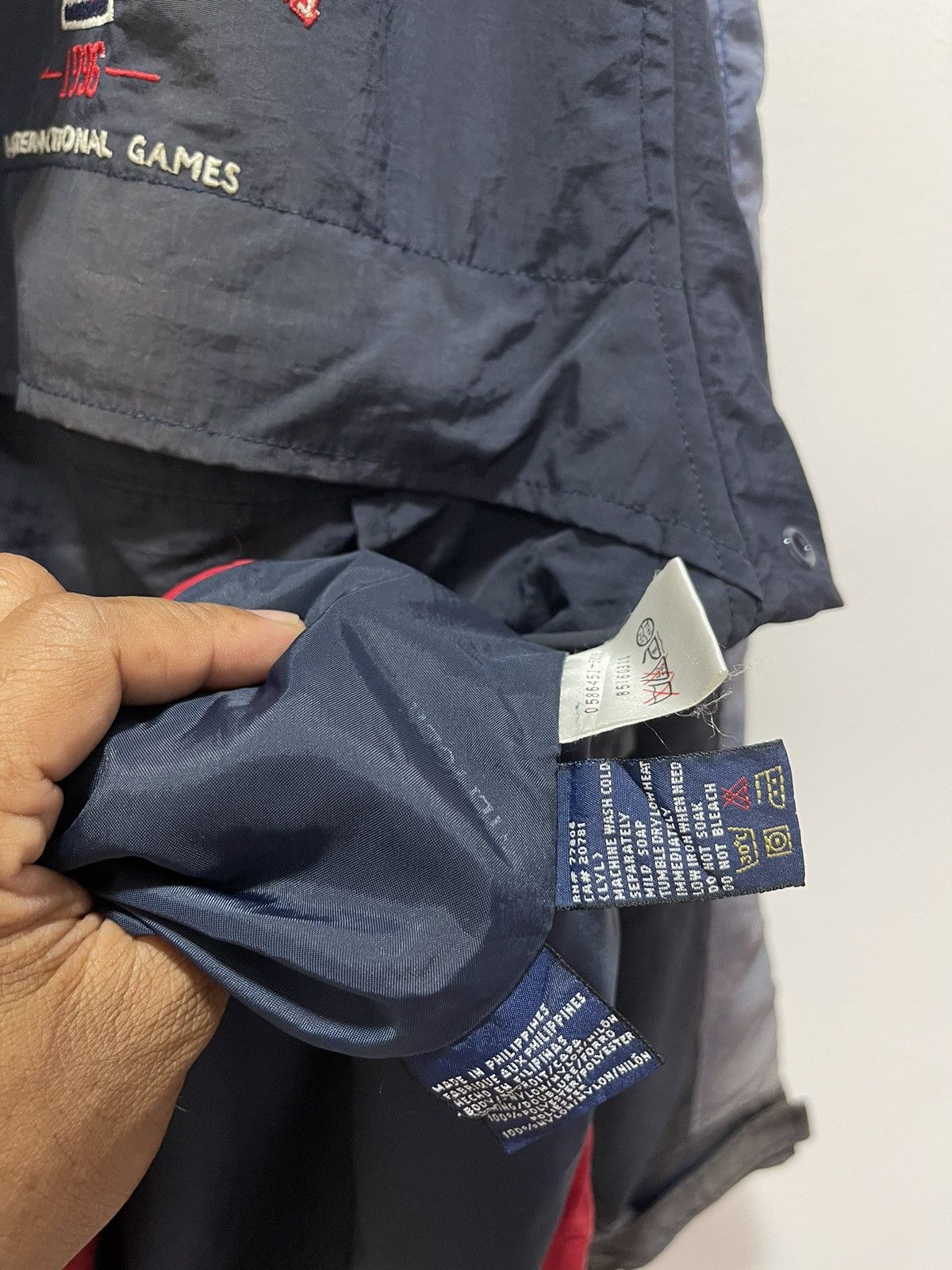 Tommy Hilfiger × Vintage VINTAGE TOMMY HILFIGER SUN FADED MULTIZIPPER POCKET JACKET Size US L / EU 52-54 / 3 - 14 Thumbnail