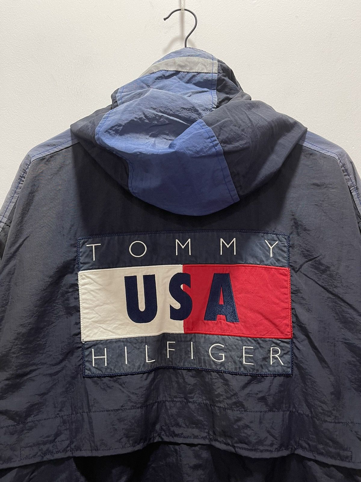 Tommy Hilfiger × Vintage VINTAGE TOMMY HILFIGER SUN FADED MULTIZIPPER POCKET JACKET Size US L / EU 52-54 / 3 - 2 Thumbnail
