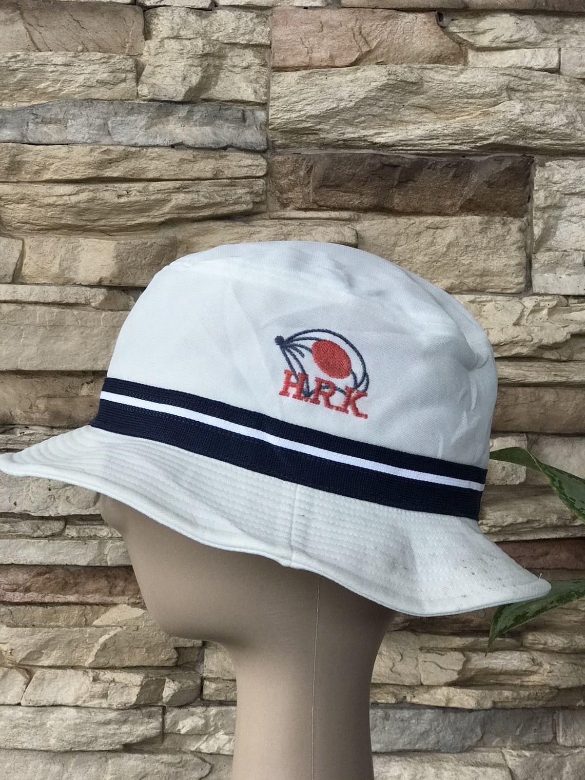 Asics Vintage Asics Bucket Hat Size ONE SIZE - 2 Thumbnail