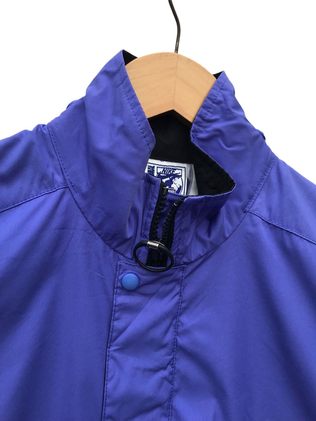 Nike Vintage Nike International Windbreaker Nike Swoosh Jacket Size US S / EU 44-46 / 1 - 4 Thumbnail