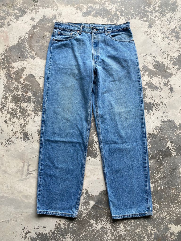 Levi's × Vintage Light Wash Vintage Levi's Jeans Made in USA 36x32 Denim Size US 36 / EU 52 - 1 Thumbnail