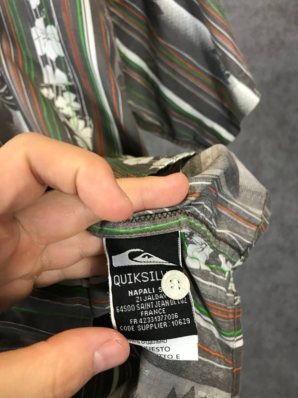 Quiksilver Quiksilver vintage Hawaiian shirt Size US S / EU 44-46 / 1 - 5 Thumbnail