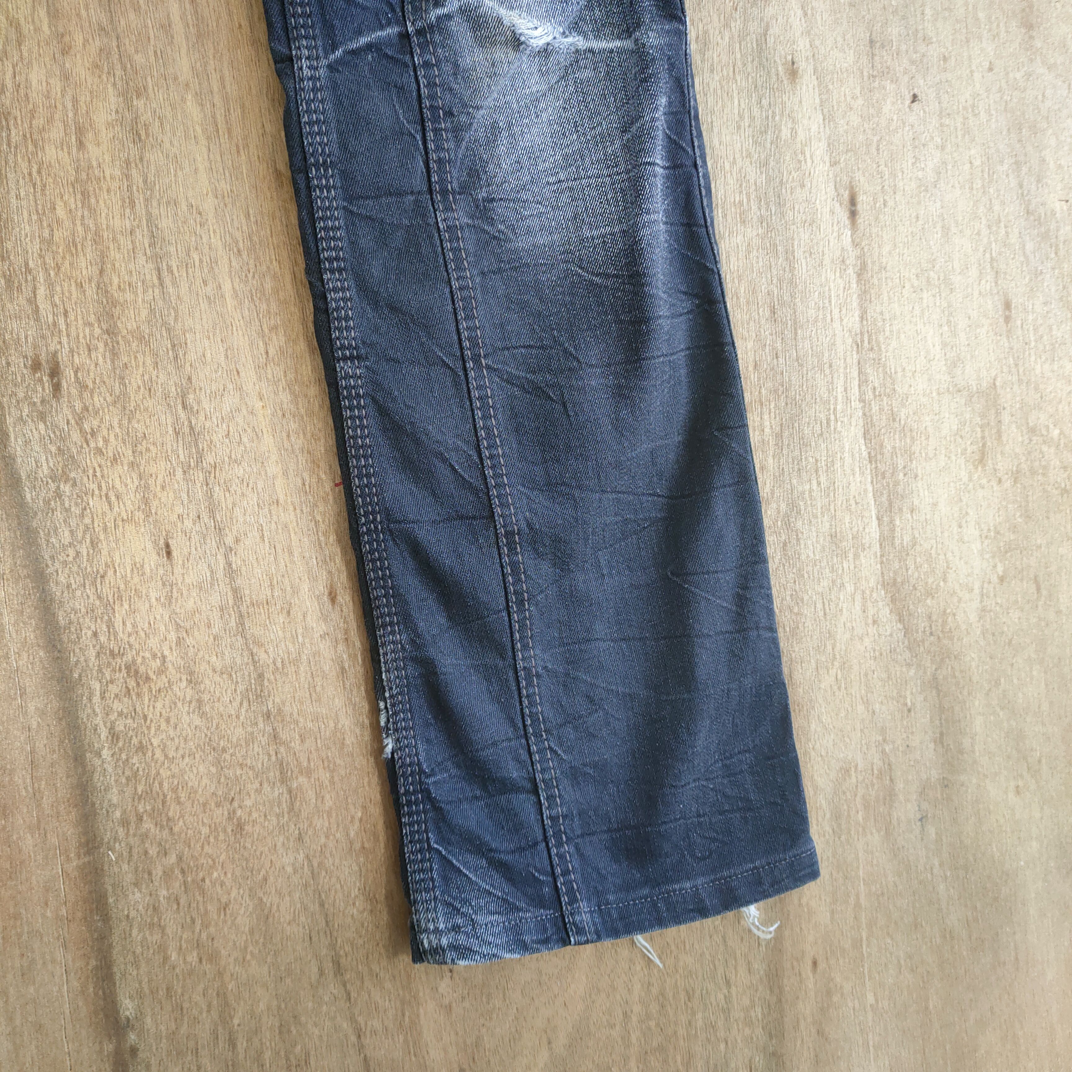 Japanese Brand 10 POCKET NICOLE CLUB DISTRESSED KNEE CARGO PANTS Size US 32 / EU 48 - 7 Thumbnail