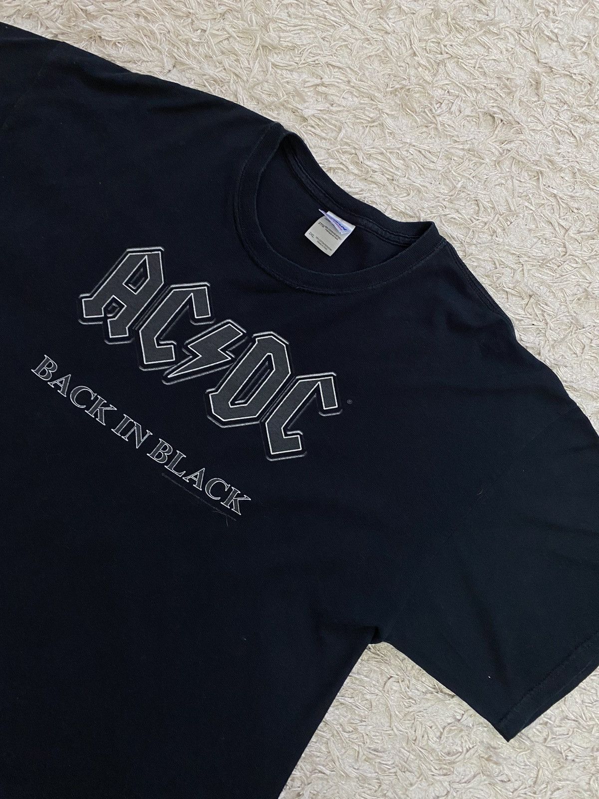 AC/DC × Band Tees × Vintage Vintage AC/DC Back in Black 90s Rock Band tee shirt y2k Size US XXL / EU 58 / 5 - 3 Thumbnail