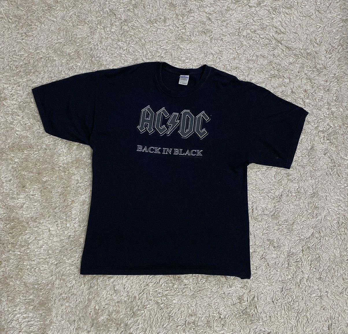 AC/DC × Band Tees × Vintage Vintage AC/DC Back in Black 90s Rock Band tee shirt y2k Size US XXL / EU 58 / 5 - 1 Thumbnail