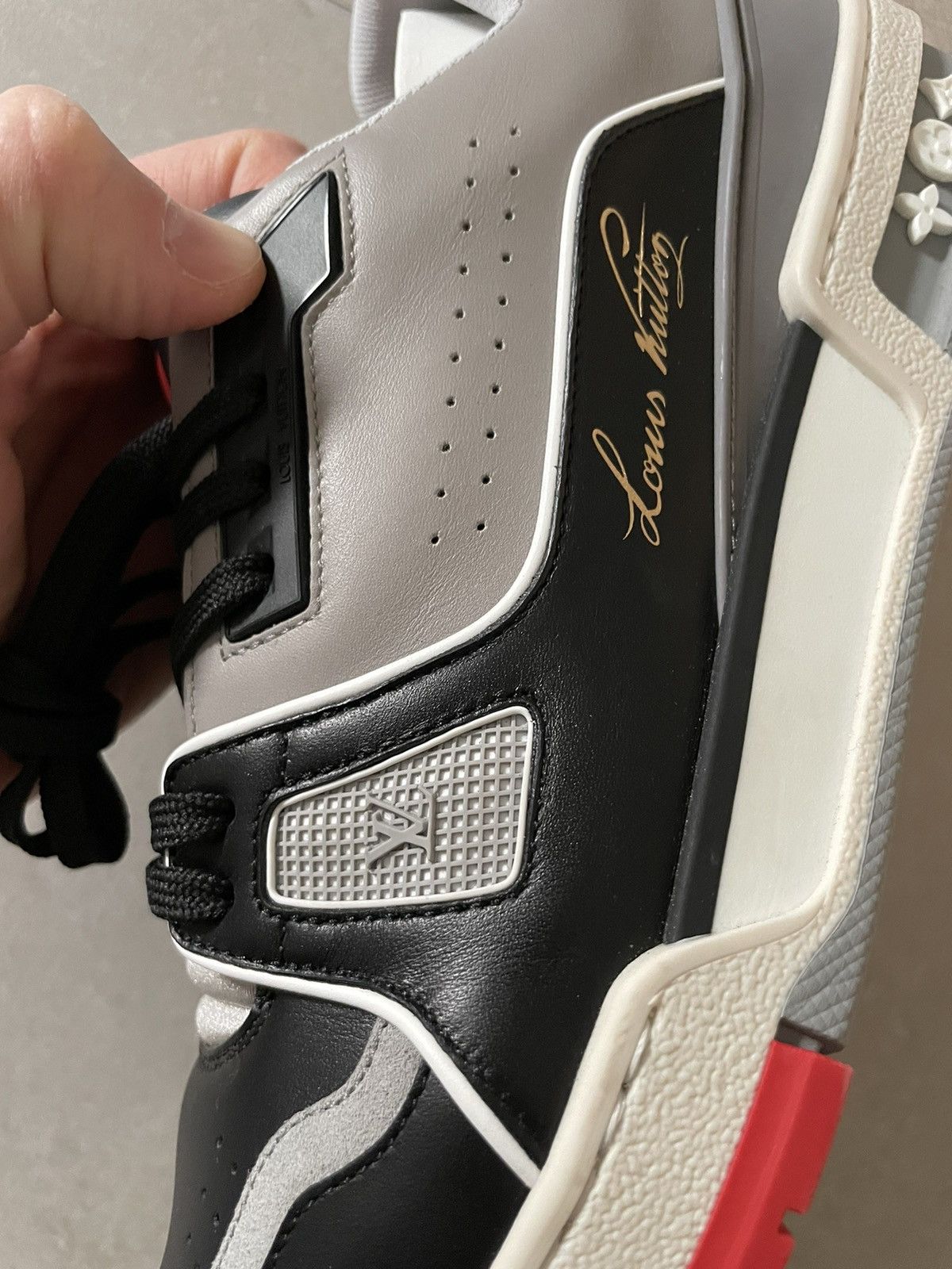 Louis Vuitton Louis Vuitton x Virgil Abloh LV7 Sneaker OG black cement Size US 9.5 / EU 42-43 - 7 Thumbnail